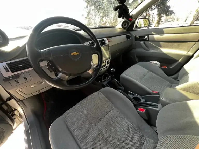 🚙Марка: chevrolet lacetti
⚙️Двигатель: 1.6
⛽️Вид топлива: бензин
📅Год выпуска: 2008
💴Цена:570.000 руб торг у заднего и переднего бампера
🗺️Пробег:225.000 км
📦:Кпп :механика
Автомобиль в хорошем состоянии, едет бодрее чем стоковый 1.6, салон не протёртый не прокуренный техническая часть на отлично недавно прошел полная то, замена форсунок, свечей, поменян полный комплект сцепления, заменен ближний свет на галогенный, так же стоит выхлопная прямоток.
По комплектации: гур, полностью в шумоизоляции, четыре стеклоподъемника, электро зеркала, датчик света, климат контроль, кондиционер, подогрев сидений имеются задние парктроники, стоит android планшет, мощный сабвуфер, 4 динамика. Зимняя резина
+ Летняя новая в комплекте
Все остальные доп вопросы
По телефону
+79497114808
📍•Город мариуполь
@Yaroslav_ipf
📞 Звоните: +7(949)7114808 - фотография - 7