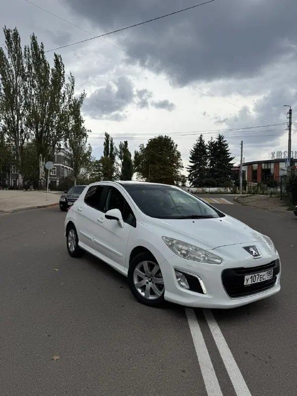 Продаю peugeot 308 2012г, 1.6 at, пробег 211000, к машине относился бережно, замена масла каждые 7-8к. Км, по двигателю никаких проблем нет как и по коробке, в целом машина в хорошем тех. Состоянии, есть небольшие недочеты по кузову но ничего критичного, на порогах коррозия, в комплект отдам зимнюю резину r16 205/55(отходила один сезон), стоит автозапуск(pandora) за более подробной информацией обращайтесь в лс или по телефону +79498460026
Автомобиль находится в г. Макеевка
Цена: 579 000₽
Торг присутствует
📞 Звоните: +7(949)8460026 - фотография - 1