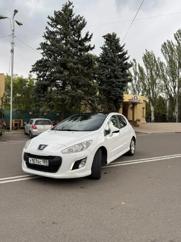 Продаю peugeot 308 2012г, 1.6 at, пробег 211000, к машине относился бережно, замена масла каждые 7-8к. Км, по двигателю никаких проблем нет как и по коробке, в целом машина в хорошем тех. Состоянии, есть небольшие недочеты по кузову но ничего критичного, на порогах коррозия, в комплект отдам зимнюю резину r16 205/55(отходила один сезон), стоит автозапуск(pandora) за более подробной информацией обращайтесь в лс или по телефону +79498460026
Автомобиль находится в г. Макеевка
Цена: 579 000₽
Торг присутствует
📞 Звоните: +7(949)8460026 - фотография - 4