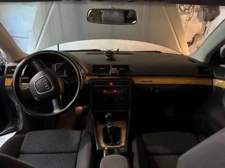 Продам audi a4 в7 2005 года, 2 литровый двигатель турбо, коробка механика. Состояние видно по фото. Тормоза дисковые, полный привод. Гидроусилитель руля. Рыжиков по кузову нет. Салон чистый, не прокуренный. Диски титан r18 на летней низкопрофильной резине. Стоит 1 год в гараже, не ездит. ( так как мужа лешили прав) с документами всё в порядке, всё чисто, можно переоформить. Машину жалко, что просто стоит, поэтому и продаём. Цена 800 тысяч( возможен обмен на mitsubishi lancer 10). Телефон +79497965657 город торез
📞 Звоните: +7(949)7965657 - фотография - 6