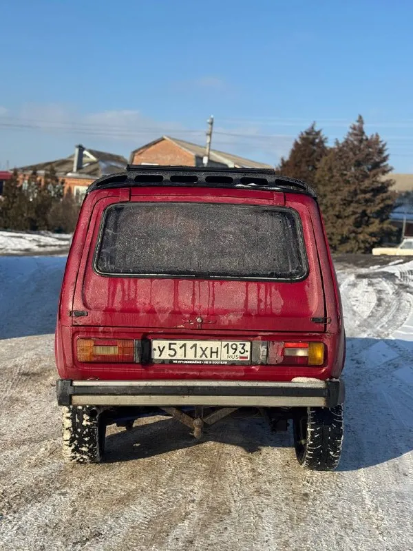 В продаже ваз 21213 нива 4х4
Внешнее состояние на фото
Машина покрашена в раптор
В отличном состоянии, масло не ест, не дымит, работает ровно
Коробка 4ст, в отличном состоянии
Раздатка работает в штатном режиме
По ходовой посторонних шумов нет
Машина лифтованная
Документы чистые, стоит на учёте
Осмотр: амвросиевка
Цена - 215.000
Телефон: +79494058630
📲 Tg: 🌚
📞 Звоните: +7(949)4058630 - фотография - 6