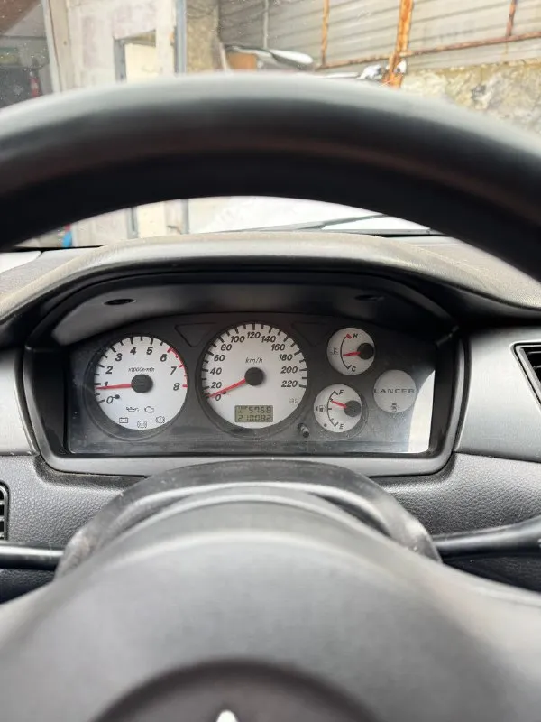💶 Цена: 430.000р (торг уместен)
📮 Город:донецк днр
🚘 Марка / модель: mitsubishi lancer 9
📅 Год выпуска:2006
📊 Пробег: 210.000 км
⛽ Двигатель (тип, объем, ):бензин 1.6
🔧 Тип кпп:механика
📝 Описание: двигатель работает отлично, не дымит, не троит ! Кпп переключается мягко и плавно ! Ходовая не гремит, не стучит, никуда не тянет! Машина без ржавчины и гнили (есть небольшие нюансы на передней левой и задней левой двери)! Кондиционер заправлен и работает хорошо ! Стоят дорогие диски r16 с хорошей резиной ! Стоит хорошая музыка ! Установлен приятный прямоточный выхлоп hks (заводской выхлоп отдаю в подарок)! Установлена распорка передних стаканов!
Поменял ремень грм, ролик, сальник распредвала, датчик положение коленвала, заменил жидкость гур, антифриз, тормозную жидкость, прокладку клапанной крышки!
Машина хранится в тёплом гараже !
Я владелец по птс, птс оригинал !
В подарок отдам новые тормозные колодки ручника, ремкомплект суппортов.
+79493268970 - фотография - 9
