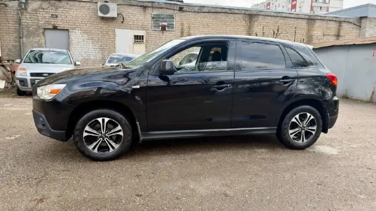 💶 Цена: 980.000₽. Торг, возможен обмен.
🚘 Марка / модель: mitsubishi asx
📅 Год выпуска: 2012
📊 Пробег:.198.000 км
⛽ Двигатель (тип,
Объем, ):бензин 1.8
🔧 Тип кпп: автомат
Харцызск-макеевка
Тел +7 (949) 040-28-44 феникс. Николай
+7 (920) 211-58-75. Мегафон
.Ватсап, телеграмм,
📝Описание: по документам авто чистая, любое оформление, пробег родной, автомобиль в очень хорошем состоянии, кузов практически весь в родной краски, не битый, без гнили и ржавчины, пороги и дно в идеальном состоянии.
По технической части автомобиль полностью обслужен, двигатель работает тихо, масло не ест от слова совсем, коробка работает идеально, во всех режимах, ходовая полностью обслужена,
Комплектация: кондиционер обслужен, подогрев сидений и зеркал, все стеклоподъемники, електрозеркала, abs,
Esp, штатная сигнализация, родная мультимедиа, подрулевые лепестки, два ключа, новая зимняя резина на литье.
Звоните в любое время.
Возможен обмен. - фотография - 2