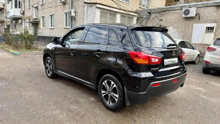 💶 Цена: 980.000₽. Торг, возможен обмен.
🚘 Марка / модель: mitsubishi asx
📅 Год выпуска: 2012
📊 Пробег:.198.000 км
⛽ Двигатель (тип,
Объем, ):бензин 1.8
🔧 Тип кпп: автомат
Харцызск-макеевка
Тел +7 (949) 040-28-44 феникс. Николай
+7 (920) 211-58-75. Мегафон
.Ватсап, телеграмм,
📝Описание: по документам авто чистая, любое оформление, пробег родной, автомобиль в очень хорошем состоянии, кузов практически весь в родной краски, не битый, без гнили и ржавчины, пороги и дно в идеальном состоянии.
По технической части автомобиль полностью обслужен, двигатель работает тихо, масло не ест от слова совсем, коробка работает идеально, во всех режимах, ходовая полностью обслужена,
Комплектация: кондиционер обслужен, подогрев сидений и зеркал, все стеклоподъемники, електрозеркала, abs,
Esp, штатная сигнализация, родная мультимедиа, подрулевые лепестки, два ключа, новая зимняя резина на литье.
Звоните в любое время.
Возможен обмен. - фотография - 3