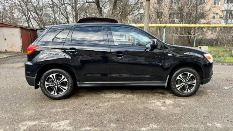 💶 Цена: 980.000₽. Торг, возможен обмен.
🚘 Марка / модель: mitsubishi asx
📅 Год выпуска: 2012
📊 Пробег:.198.000 км
⛽ Двигатель (тип,
Объем, ):бензин 1.8
🔧 Тип кпп: автомат
Харцызск-макеевка
Тел +7 (949) 040-28-44 феникс. Николай
+7 (920) 211-58-75. Мегафон
.Ватсап, телеграмм,
📝Описание: по документам авто чистая, любое оформление, пробег родной, автомобиль в очень хорошем состоянии, кузов практически весь в родной краски, не битый, без гнили и ржавчины, пороги и дно в идеальном состоянии.
По технической части автомобиль полностью обслужен, двигатель работает тихо, масло не ест от слова совсем, коробка работает идеально, во всех режимах, ходовая полностью обслужена,
Комплектация: кондиционер обслужен, подогрев сидений и зеркал, все стеклоподъемники, електрозеркала, abs,
Esp, штатная сигнализация, родная мультимедиа, подрулевые лепестки, два ключа, новая зимняя резина на литье.
Звоните в любое время.
Возможен обмен. - фотография - 6