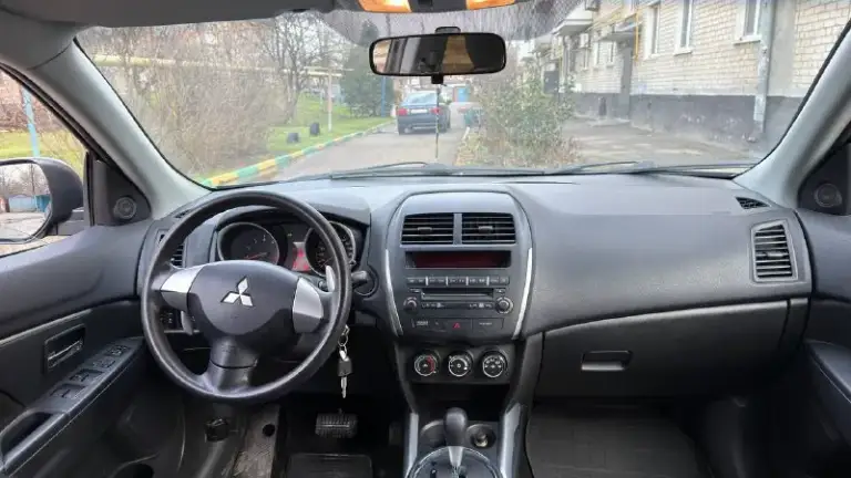 💶 Цена: 980.000₽. Торг, возможен обмен.
🚘 Марка / модель: mitsubishi asx
📅 Год выпуска: 2012
📊 Пробег:.198.000 км
⛽ Двигатель (тип,
Объем, ):бензин 1.8
🔧 Тип кпп: автомат
Харцызск-макеевка
Тел +7 (949) 040-28-44 феникс. Николай
+7 (920) 211-58-75. Мегафон
.Ватсап, телеграмм,
📝Описание: по документам авто чистая, любое оформление, пробег родной, автомобиль в очень хорошем состоянии, кузов практически весь в родной краски, не битый, без гнили и ржавчины, пороги и дно в идеальном состоянии.
По технической части автомобиль полностью обслужен, двигатель работает тихо, масло не ест от слова совсем, коробка работает идеально, во всех режимах, ходовая полностью обслужена,
Комплектация: кондиционер обслужен, подогрев сидений и зеркал, все стеклоподъемники, електрозеркала, abs,
Esp, штатная сигнализация, родная мультимедиа, подрулевые лепестки, два ключа, новая зимняя резина на литье.
Звоните в любое время.
Возможен обмен. - фотография - 9
