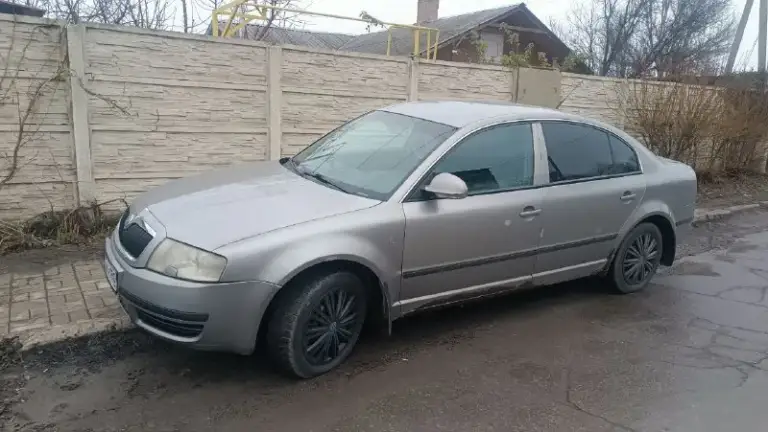 Skoda superb 2007
Двигатель: 1.8 турбо
Коробка: механическая
Пробег: 310 тысяч
Привод: передний

Машина в хорошем техническом состоянии, своевременное техническое обслуживание. Масло не ест.

По лкп есть нюансы - видно на фото.

-Климат
-Подогрев зеркал
-Подогрев передних сидений

В серьезных дтп автомобиль не участвовал.

Один владелец, юридически чистый, переоформление без проблем.

Макеевка
Цена: 450 000
(Торг)
Тел: +7(949)323-51-28 - фотография - 5