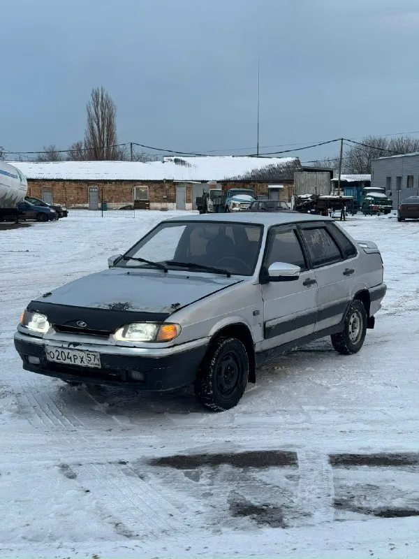 Продам ваз 2115, автомобиль 2001 года выпуска, с полным пакетом документов: стс, птс, договор купли продажи, автомобиль стоит на учёте. Мотор работает нормально, не дымит, не троит, не кипит, необходимо менять датчик дмрв. По коробке все хорошо, ничего не вылетает, все передачи включаются хорошо. По ходовой части нужно смотреть перед, ничего критического, но глянуть нужно. По кузову относительно недавно варили пороги и дно. По электрике все работают: хороший свет, печка, дворники, отдам в подарок магнитолу. Автомобиль находится в горловке. По запросу скину дополнительные фотографии и видео по автомобилю. Стоимость автомобиля 90.000 рублей. +79497381584
📞 Звоните: +7(949)7381584 - фотография - 1