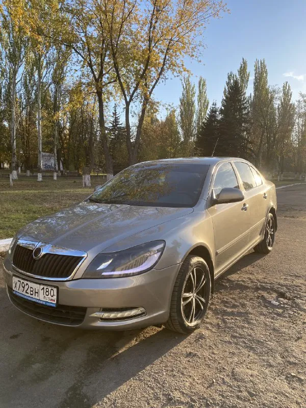 Skoda octavia a5 1.6 mpi
Продам надёжный автомобиль 2009 года с родным пробегом 275000 км. Коробка автомат 6 ступенчатый aisin не пинает не хрустит, самая надёжная связка в этой линейке. Не троит, не дымит, масло не берёт от замены до замены. Менялось каждые 6 тысяч км. Стоит дорогая оптика, хорошая сигнализация старлайн с автозапуском, сзади установлены 2 трубы. Передние стеклоподъёмники, подогрев сидений. Автомобиль в родном окрасе, автотека зелёная, без дтп, без запрета. Стоит датчик дождя и света. За машиной следили.
850000Р обоснованный торг
+79494295537
Осмотр город шахтёрск
📞 Звоните: +7(949)4295537 - фотография - 1