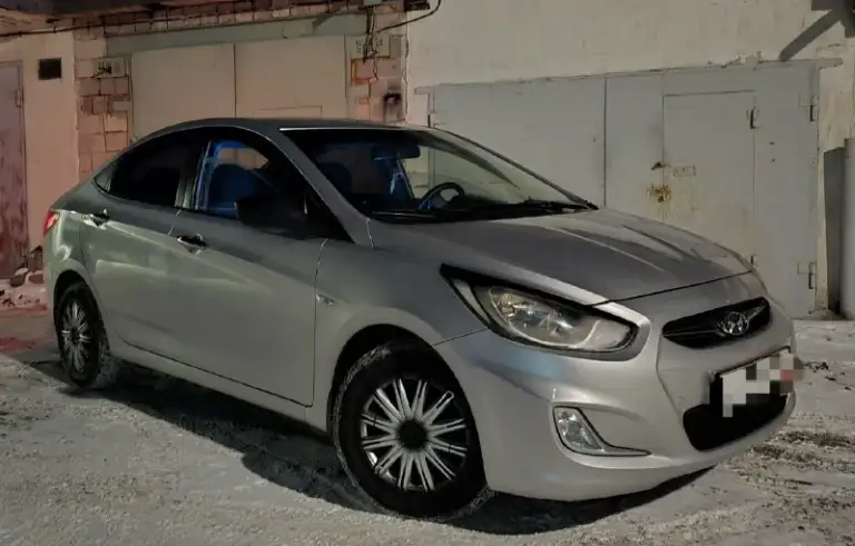 Продам hyundai accent 2012год. 137000км. Родного пробега ! Автомобиль местный 1 владелец за все время эксплуатации! Кузов полностью в заводской краске, салон не затяган! Установлено гбо4 ( вписан) очень дёшево ездить, расход 9 литров газа по городу! Масла, фильтра только заменил. По кузову не каких проблем нет, в живую как на фото ! Документы в полном порядке, продажа от собственника. Готов на любые проверки, скрывать не чего! Звоните будете очень довольны покупкой + будет хороший торг возле капота! Цена 900 т. Руб. +79494919098 донецк
📞 Звоните: +7(949)4919098 - фотография - 1
