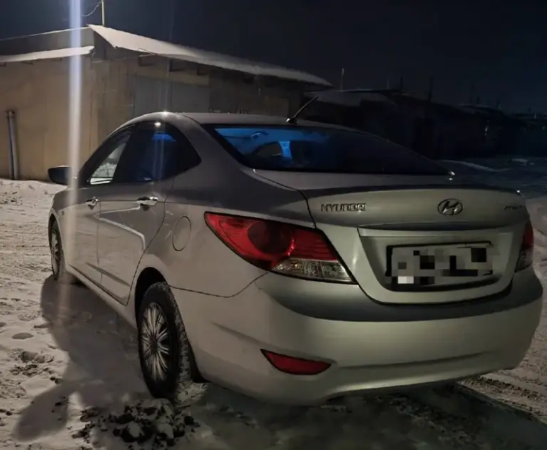 Продам hyundai accent 2012год. 137000км. Родного пробега ! Автомобиль местный 1 владелец за все время эксплуатации! Кузов полностью в заводской краске, салон не затяган! Установлено гбо4 ( вписан) очень дёшево ездить, расход 9 литров газа по городу! Масла, фильтра только заменил. По кузову не каких проблем нет, в живую как на фото ! Документы в полном порядке, продажа от собственника. Готов на любые проверки, скрывать не чего! Звоните будете очень довольны покупкой + будет хороший торг возле капота! Цена 900 т. Руб. +79494919098 донецк
📞 Звоните: +7(949)4919098 - фотография - 3
