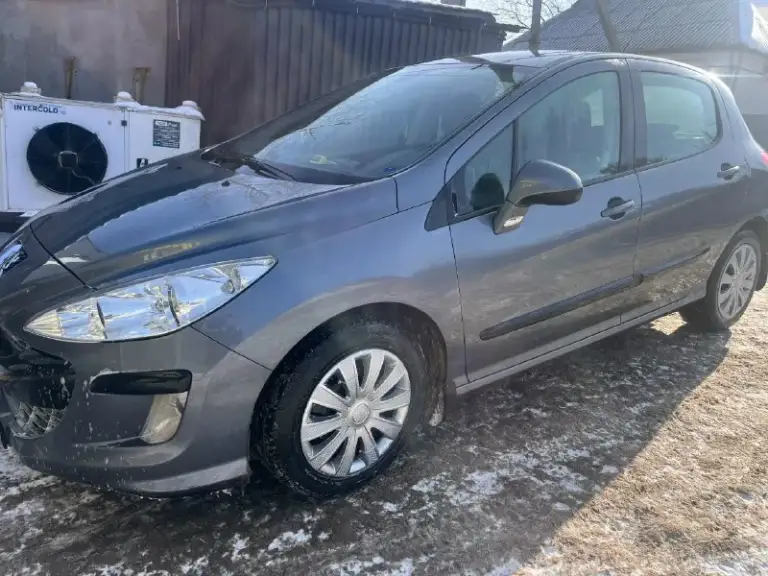Продам peugeot 308 год 2010 климат пробег 203 т механика цена 500 торг цена 450 без торга тел: +79494973565 обмен
📞 Звоните: +7(949)4973565 - фотография - 5