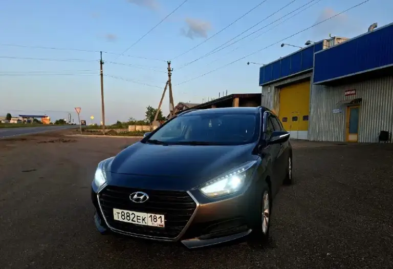 Продам hyundai i40
Официальная машина куплена в салоне!
Цвет мокрый асфальт, перламутр.
✅️Комфортные сидения, много места в салоне
✅️ Led оптика / камера заднего вида / 3 режима вождения/ подогрев сидений/работающий кондиционер / авторучник.
✅️ , Ходовая в отличном состояний!
2 Ключа / 2 комплекта резины
Любые проверки, сопровождение в мрео
2.0 Атм бензин
Расход 9л
, 128Тыс пробег
Год: 2016
Цена: 1 290 000руб🔥
Торг, обмен, кредит
+79595540000
+7959214 0622(Телеграмм/ватсап) луганск
📞 Звоните: +7(959)5540000 - фотография - 3