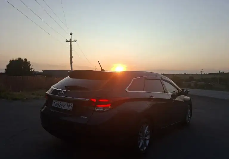 Продам hyundai i40
Официальная машина куплена в салоне!
Цвет мокрый асфальт, перламутр.
✅️Комфортные сидения, много места в салоне
✅️ Led оптика / камера заднего вида / 3 режима вождения/ подогрев сидений/работающий кондиционер / авторучник.
✅️ , Ходовая в отличном состояний!
2 Ключа / 2 комплекта резины
Любые проверки, сопровождение в мрео
2.0 Атм бензин
Расход 9л
, 128Тыс пробег
Год: 2016
Цена: 1 290 000руб🔥
Торг, обмен, кредит
+79595540000
+7959214 0622(Телеграмм/ватсап) луганск
📞 Звоните: +7(959)5540000 - фотография - 7