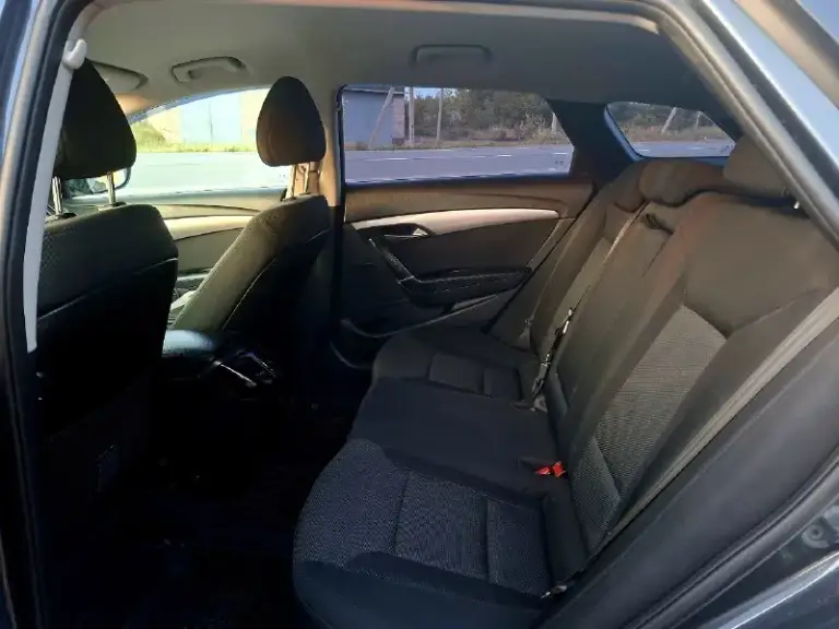 Продам hyundai i40
Официальная машина куплена в салоне!
Цвет мокрый асфальт, перламутр.
✅️Комфортные сидения, много места в салоне
✅️ Led оптика / камера заднего вида / 3 режима вождения/ подогрев сидений/работающий кондиционер / авторучник.
✅️ , Ходовая в отличном состояний!
2 Ключа / 2 комплекта резины
Любые проверки, сопровождение в мрео
2.0 Атм бензин
Расход 9л
, 128Тыс пробег
Год: 2016
Цена: 1 290 000руб🔥
Торг, обмен, кредит
+79595540000
+7959214 0622(Телеграмм/ватсап) луганск
📞 Звоните: +7(959)5540000 - фотография - 9