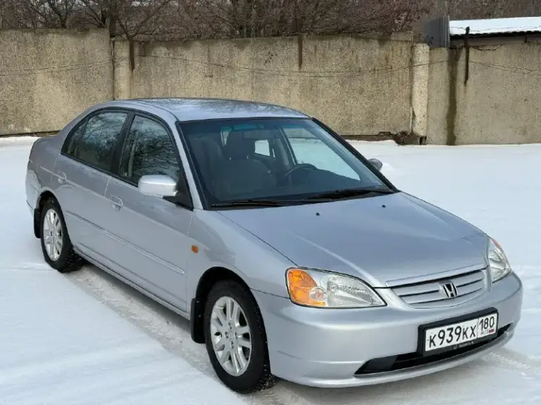 Продам honda civic 2003 год. Двигатель 1.6 vtec (115 л. С), коробка обычный автомат. Машина в прекрасном состоянии!не требует никаких вложений! Обслужена : 29.01 поменяны комплект грм, масло в двигателе и коробке. Салон чистый и ухоженный ( никогда не курили). Машина полностью в оригинальном состоянии ( без тюнинга и колхоза). Один фактический собственник! Кузов также в отличном состоянии, ржавчины и вмятин нет, дтп не было. В автомобиле все узлы и агрегаты работают в штатном режиме, кондиционер в том числе. Документы в полном порядке. Возможны любые проверки на вашем сто, за авто не стыдно. Документы в полном порядке.
Цена 599 тыс руб.
Донецк +79493204084
📞 🇷🇺 Звоните: +79493204084 - фотография - 1