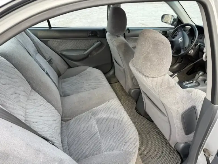 Продам honda civic 2003 год. Двигатель 1.6 vtec (115 л. С), коробка обычный автомат. Машина в прекрасном состоянии!не требует никаких вложений! Обслужена : 29.01 поменяны комплект грм, масло в двигателе и коробке. Салон чистый и ухоженный ( никогда не курили). Машина полностью в оригинальном состоянии ( без тюнинга и колхоза). Один фактический собственник! Кузов также в отличном состоянии, ржавчины и вмятин нет, дтп не было. В автомобиле все узлы и агрегаты работают в штатном режиме, кондиционер в том числе. Документы в полном порядке. Возможны любые проверки на вашем сто, за авто не стыдно. Документы в полном порядке.
Цена 599 тыс руб.
Донецк +79493204084
📞 🇷🇺 Звоните: +79493204084 - фотография - 9