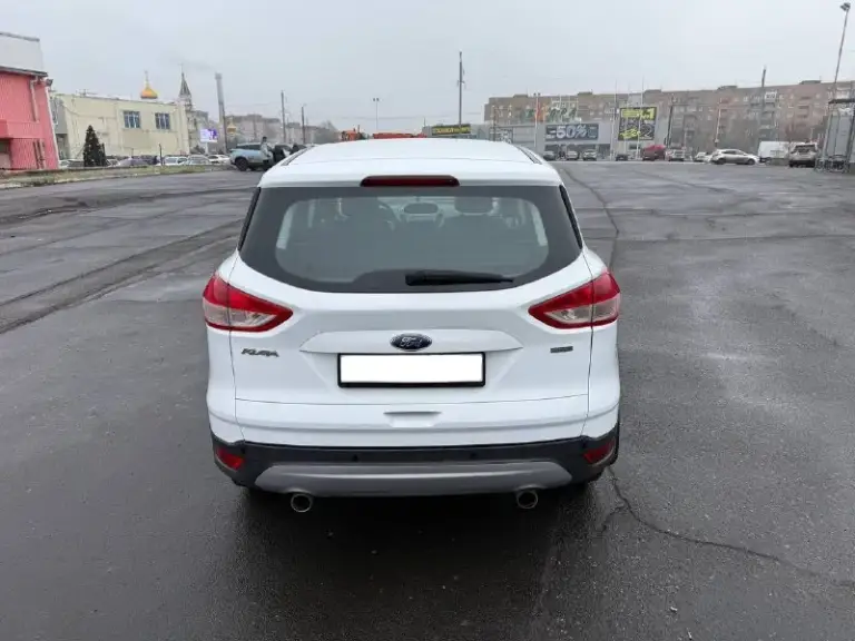 Ford kuga 2013, бензиновый двигатель 1.6, механическая коробка передач.
Два собственника.
Подтвержденный оригинальный пробег — 168 000 км.
Отличное состояние! Кузов оцинкован, все стекла оригинальные, включая лобовое. Двигатель работает ровно, без посторонних шумов и ошибок. Коробка передач плавная, ходовая часть без стуков.
Полный комплект ключей и сервисная книга.
Документы в полном порядке, продажа с полным оформлением.
Обмен не рассматривается.
Фиксированная цена — 850 000 рублей.
Город донецк.
Телефон: +7(949)3710826. Готовы предоставить все данные по автомобилю и видеообзор.
📞 Звоните: +7(949)3710826 - фотография - 4
