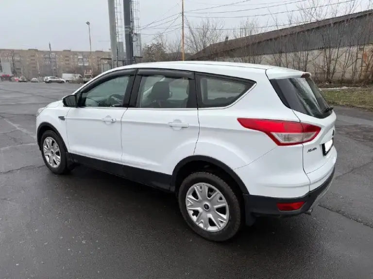 Ford kuga 2013, бензиновый двигатель 1.6, механическая коробка передач.
Два собственника.
Подтвержденный оригинальный пробег — 168 000 км.
Отличное состояние! Кузов оцинкован, все стекла оригинальные, включая лобовое. Двигатель работает ровно, без посторонних шумов и ошибок. Коробка передач плавная, ходовая часть без стуков.
Полный комплект ключей и сервисная книга.
Документы в полном порядке, продажа с полным оформлением.
Обмен не рассматривается.
Фиксированная цена — 850 000 рублей.
Город донецк.
Телефон: +7(949)3710826. Готовы предоставить все данные по автомобилю и видеообзор.
📞 Звоните: +7(949)3710826 - фотография - 7