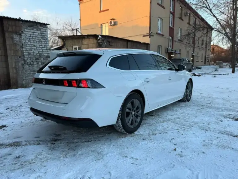 Peugeot 508 2020 год выпуска. Пробег 88 тыс. Км.
Двигатель 1.5, 130 л. С. Надёжный 8-ступенчатый полноценный автомат. Технически идеален. Салон чистый не прокуренный. Все работает. Богатая комплектация. Адаптивный круиз круиз, удержание на полосе. По кузову в родном окрасе.
Весь комплект документов будет оформлен на покупателя ! Сбктс, эптс+утиль сбор. Никаких доплат не потребуется.
Цена 1 880 000 ₽
☎️ +7(949)558-51-69
Авто находится в мариуполе
📲 Tg: анатолий
📞 Звоните: +7(949)5585169 - фотография - 4