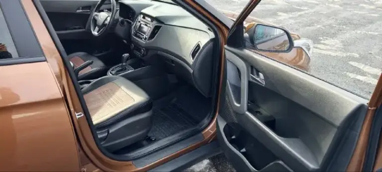 Продам hyundai creta, 2017 г. В. (декабрь), 2.0 л, 4wd, 175 000 км
Цена: 1 730 000 руб. (торг уместен при осмотре)
Контакт : +7 (949) 409-86-89
---
Ключевые параметры:
· Год/месяц выпуска: декабрь 2017
· Двигатель: 2.0 литра, бензин
· Коробка:
· Привод: полный (4wd)
· Пробег: 175 000 км (трассовый, подтвержден записями)
· Цвет: зеленый («автотека»)
· Состояние: не бит, не крашен
· Владелец: в птс
· Комплектация: максимальная (или пред максимальная)
Основное оснащение:
· Климат-контроль (двухзонный)
· Круиз-контроль
· Обогрев руля, всех сидений, зеркал и лобового стекла
· Динамические поворотники
· Легкосплавные диски
· Два комплекта резины (летняя + зимняя)
Недавно произведена замена всех рабочих жидкостей:
· Масло в двигателе
· Масло в
· Масло в редукторе и муфте полного привода
 
Преимущества для покупателя:
· Чистая история (без дтп).
· Полное и прозрачное техническое состояние.
· Готов к любым проверкам
· Два комплекта резины в сделке.
Контакт : +7 (949) 40
📞 Звоните: +7(949)4098689 - фотография - 5