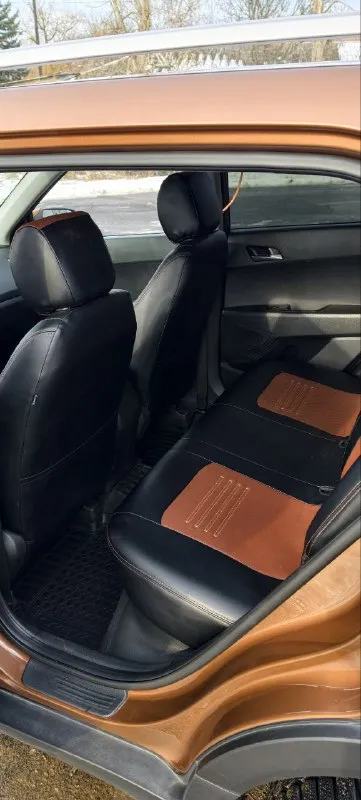 Продам hyundai creta, 2017 г. В. (декабрь), 2.0 л, 4wd, 175 000 км
Цена: 1 730 000 руб. (торг уместен при осмотре)
Контакт : +7 (949) 409-86-89
---
Ключевые параметры:
· Год/месяц выпуска: декабрь 2017
· Двигатель: 2.0 литра, бензин
· Коробка:
· Привод: полный (4wd)
· Пробег: 175 000 км (трассовый, подтвержден записями)
· Цвет: зеленый («автотека»)
· Состояние: не бит, не крашен
· Владелец: в птс
· Комплектация: максимальная (или пред максимальная)
Основное оснащение:
· Климат-контроль (двухзонный)
· Круиз-контроль
· Обогрев руля, всех сидений, зеркал и лобового стекла
· Динамические поворотники
· Легкосплавные диски
· Два комплекта резины (летняя + зимняя)
Недавно произведена замена всех рабочих жидкостей:
· Масло в двигателе
· Масло в
· Масло в редукторе и муфте полного привода
 
Преимущества для покупателя:
· Чистая история (без дтп).
· Полное и прозрачное техническое состояние.
· Готов к любым проверкам
· Два комплекта резины в сделке.
Контакт : +7 (949) 40
📞 Звоните: +7(949)4098689 - фотография - 9
