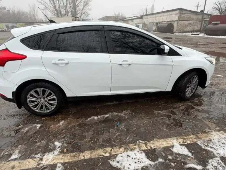 🚗Данный автомобиль прошел полную комплексную диагностику и юридическую проверку.
📍Автомобиль находится
Форд фокус 3 рейсталинг
2017Года
2 Хозяина
Место осмотра:
Город донецк, макеевка
Активная безопасность:
—Антиблокировочная система
—Антипробуксовочная система
—Система курсовой устойчивости
—Система помощи при экстренном торможении

Комфорт:
—Усилитель руля
—Регулировка руля
—Регулировка сиденья водителя в двух плоскостях
—Электростеклоподъемники передние и задние
—Электропривод зеркал
Управление климатом и обогрев:
—Кондиционер
—Обогрев зеркал
Мультимедиа и навигация:
Мультируль

Экстерьер:
—Красивые литые диски
Комплектность:
—Птс
—Свидетельство о регистрации
—Докатка
Установлена хорошая музыка, планшет последней версии, динамики praid, усилитель очень мощный, стоит сабвуфер не подключен
Недавно была замена левого привода, задние рычаги, стойки стабилизатора, тормозные колодки
Машина очень хорошая, езжу каждый день
Преодолевает по 4500тыс км без всяких проблем))
Цена. 930.000, торг!

+79494619735 - фотография - 5