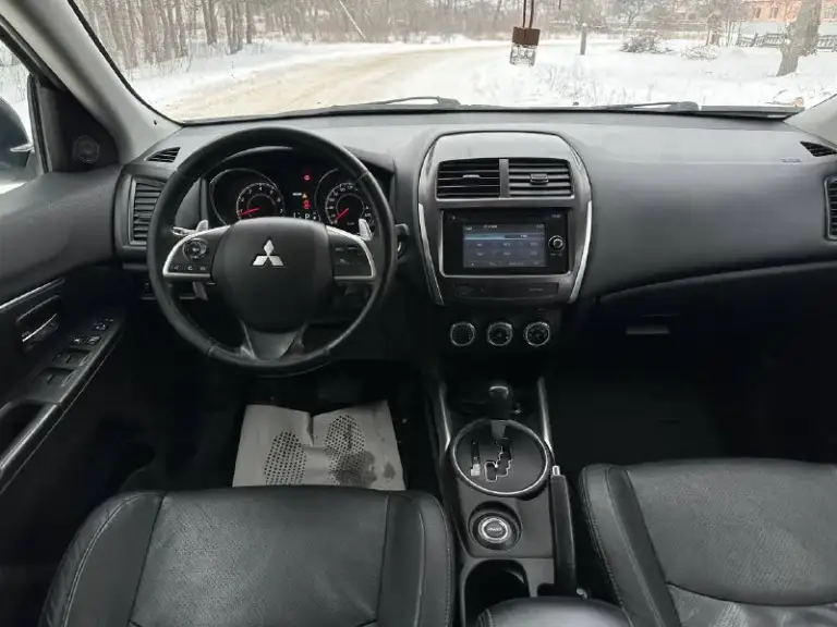 ❗Продам mitsubishi asx рестайлинг в максимальной комплектации ❗
Год выпуска 2013,мотор 2.0 коробка: автомат, пробег: 191.000км, полный привод 4wd

✅Цена: 1.230.000 руб торг

📑 Диагностическая карта есть, 1 хозяин с момента покупки в автосалоне, я вписан в птс, любое переоформление без проблем!

♻Автомобиль в идеальном состоянии. Практически весь в родной краске! Мотор в идеале, коробка тоже (переключает плавно без рывков и пинков). Кузов в идеальном состоянии. Полный привод и блокировки в идеальном состоянии.

⚙️На автомобиле произведено то, замена масла и всех фильтров. Вложений не требует абсолютно никаких.

🛞2 Комплекта резина зима/лето r17. 2 ключа.

♻Комплектация: максимальная: кожаный салон, start/stop, без ключевой доступ, электро регулировка сидений, датчик света, датчик дождя, мультируль, круиз контроль, 2х режимный подогрев сидений, электро регулировка и подогрев боковых зеркал, центральный замок, сигнализация с автозапуском.

🏠Осмотр днр, г. Амвросиевка
☎️Подробности по телефону:
+79495088908
(Telegram) - фотография - 7