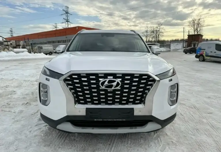 Hyundai palisade 2019г. 4,3🍋 (торг реальному покупателю). Территориально шахтерск. Машина комфортная и надежная, шикарный бело- перламутровый цвет🔥 ✔️комплектация - prestige ✔️пробег : 89000км опции: - бесключевой доступ - обдув / обогрев передних сидений и задних. - autohold - беспроводная зарядка - русифицирована - камера заднего вида - электросидения - люки - круиз-контроль - 3х-зонный климат-контроль - электронный ручной тормоз - 7 типов режимов привода удержания за рулём. - 8 мест для пассажиров ( третий ряд полноценный) - тонирована - колеса 19, резина новая. Любые проверки за ваш счет. +79495715406 анна.
📞 Звоните: +7(949)5715406 - фотография - 1
