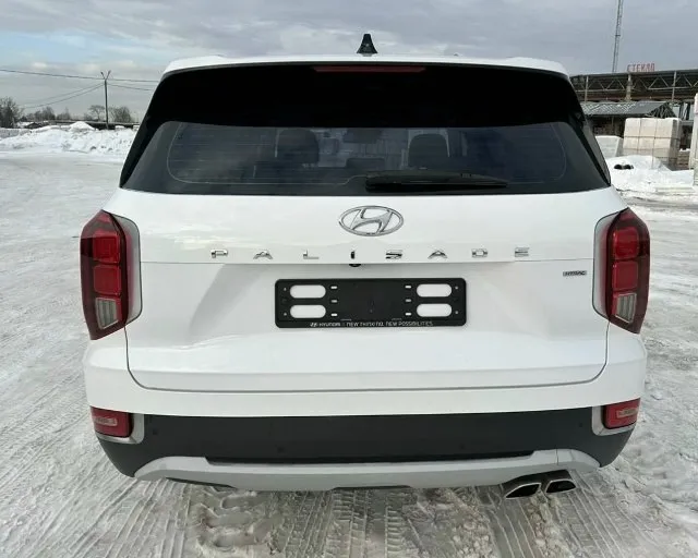 Hyundai palisade 2019г. 4,3🍋 (торг реальному покупателю). Территориально шахтерск. Машина комфортная и надежная, шикарный бело- перламутровый цвет🔥 ✔️комплектация - prestige ✔️пробег : 89000км опции: - бесключевой доступ - обдув / обогрев передних сидений и задних. - autohold - беспроводная зарядка - русифицирована - камера заднего вида - электросидения - люки - круиз-контроль - 3х-зонный климат-контроль - электронный ручной тормоз - 7 типов режимов привода удержания за рулём. - 8 мест для пассажиров ( третий ряд полноценный) - тонирована - колеса 19, резина новая. Любые проверки за ваш счет. +79495715406 анна.
📞 Звоните: +7(949)5715406 - фотография - 3