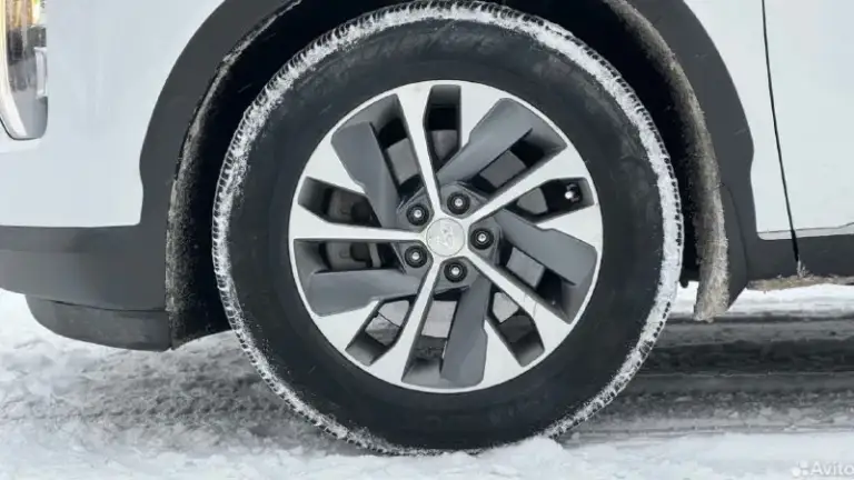 Hyundai palisade 2019г. 4,3🍋 (торг реальному покупателю). Территориально шахтерск. Машина комфортная и надежная, шикарный бело- перламутровый цвет🔥 ✔️комплектация - prestige ✔️пробег : 89000км опции: - бесключевой доступ - обдув / обогрев передних сидений и задних. - autohold - беспроводная зарядка - русифицирована - камера заднего вида - электросидения - люки - круиз-контроль - 3х-зонный климат-контроль - электронный ручной тормоз - 7 типов режимов привода удержания за рулём. - 8 мест для пассажиров ( третий ряд полноценный) - тонирована - колеса 19, резина новая. Любые проверки за ваш счет. +79495715406 анна.
📞 Звоните: +7(949)5715406 - фотография - 9