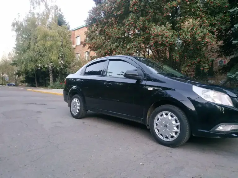 Продам автомобиль chevrolet aveo-3/ravon nexia-r3 2018 года выпуска, мотор 1500 куб. См, (очень надёжный, цепной(отзывы читайте в интернете)), 5 ст. Мкпп, пробег 112 т км! Запаска ни разу не ставилась, новая! В хорошем ухоженном состоянии, делать ничего не нужно! Находится в центре города донецка! Все вопросы по тел +79493670351. Если не на связи напишите любую смс я перезвоню, плохая связь комплектация: кондиционер, гидроусилитель руля, антибукс, 4 стеклоподъёмника, подушки безопасности, ц/з, магнитола, 4 динамика(2 перед и 2 зад), защита картера двигателя, электро зеркала с подогревом, туманки, ходовые огни, регулировка руля по высоте, коврик багажника, 2ключа, открывание багажника кнопкой с салона. Цена 777 т рублей торг! Рассмотрю любые варианты и предложения ! +79493670351 центр города донецка торг
📞 Звоните: +7(949)3670351 - фотография - 3