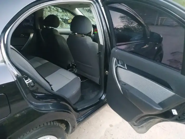 Продам автомобиль chevrolet aveo-3/ravon nexia-r3 2018 года выпуска, мотор 1500 куб. См, (очень надёжный, цепной(отзывы читайте в интернете)), 5 ст. Мкпп, пробег 112 т км! Запаска ни разу не ставилась, новая! В хорошем ухоженном состоянии, делать ничего не нужно! Находится в центре города донецка! Все вопросы по тел +79493670351. Если не на связи напишите любую смс я перезвоню, плохая связь комплектация: кондиционер, гидроусилитель руля, антибукс, 4 стеклоподъёмника, подушки безопасности, ц/з, магнитола, 4 динамика(2 перед и 2 зад), защита картера двигателя, электро зеркала с подогревом, туманки, ходовые огни, регулировка руля по высоте, коврик багажника, 2ключа, открывание багажника кнопкой с салона. Цена 777 т рублей торг! Рассмотрю любые варианты и предложения ! +79493670351 центр города донецка торг
📞 Звоните: +7(949)3670351 - фотография - 6