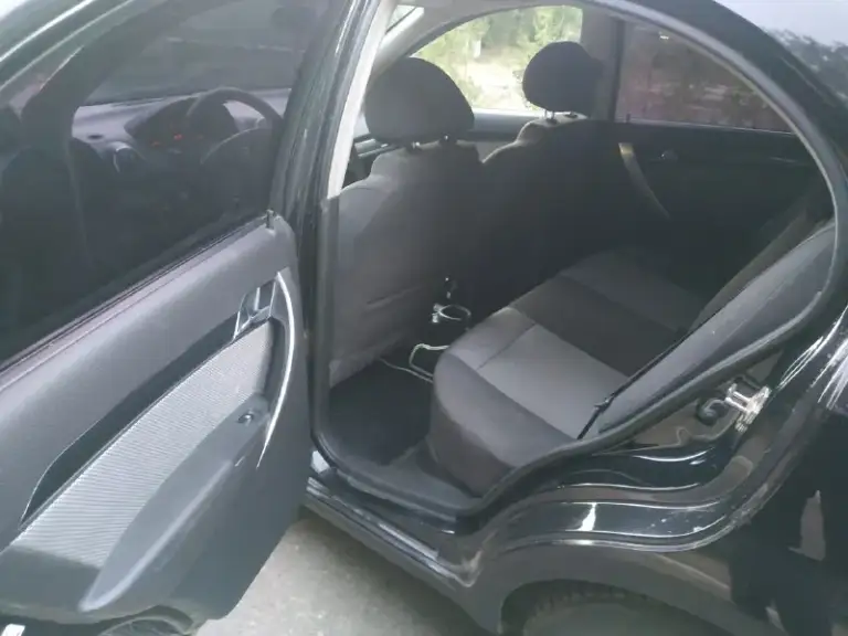 Продам автомобиль chevrolet aveo-3/ravon nexia-r3 2018 года выпуска, мотор 1500 куб. См, (очень надёжный, цепной(отзывы читайте в интернете)), 5 ст. Мкпп, пробег 112 т км! Запаска ни разу не ставилась, новая! В хорошем ухоженном состоянии, делать ничего не нужно! Находится в центре города донецка! Все вопросы по тел +79493670351. Если не на связи напишите любую смс я перезвоню, плохая связь комплектация: кондиционер, гидроусилитель руля, антибукс, 4 стеклоподъёмника, подушки безопасности, ц/з, магнитола, 4 динамика(2 перед и 2 зад), защита картера двигателя, электро зеркала с подогревом, туманки, ходовые огни, регулировка руля по высоте, коврик багажника, 2ключа, открывание багажника кнопкой с салона. Цена 777 т рублей торг! Рассмотрю любые варианты и предложения ! +79493670351 центр города донецка торг
📞 Звоните: +7(949)3670351 - фотография - 7