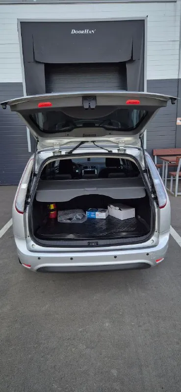 Продам ford focus 2 рестайлинг 2008г - я собственник двигатель 1.8 мкпп комплектация - установлена сигнализация starline управление с приложения, штатный доп. Отопитель салона, подогрев лобового стекла и заднего с боковыми зеркалами, омыватель передних фар и задней камеры, android мультимедиа с камерами 360, не плохая акустика, заводские шторки в задних дверях, охлаждения бардочка при использование кондиционера, круиз контроль и управление мультимедиа на руле. Полностью в шумоизоляции, так же была обработка кузова и всех плоскостей от корозии( чеки в наличии ) поменяно сцепление, ставил фирму luk, новая зимняя резина липучка проехал на ней около 10тыс вообщем живой, ухоженный автомобиль, любые проверки за ваш счет. Цена: 650т находится в г. Горловка +79494892082 +79912018165 лучше писать в телеграм
📞 Звоните: +7(949)4892082 - фотография - 2