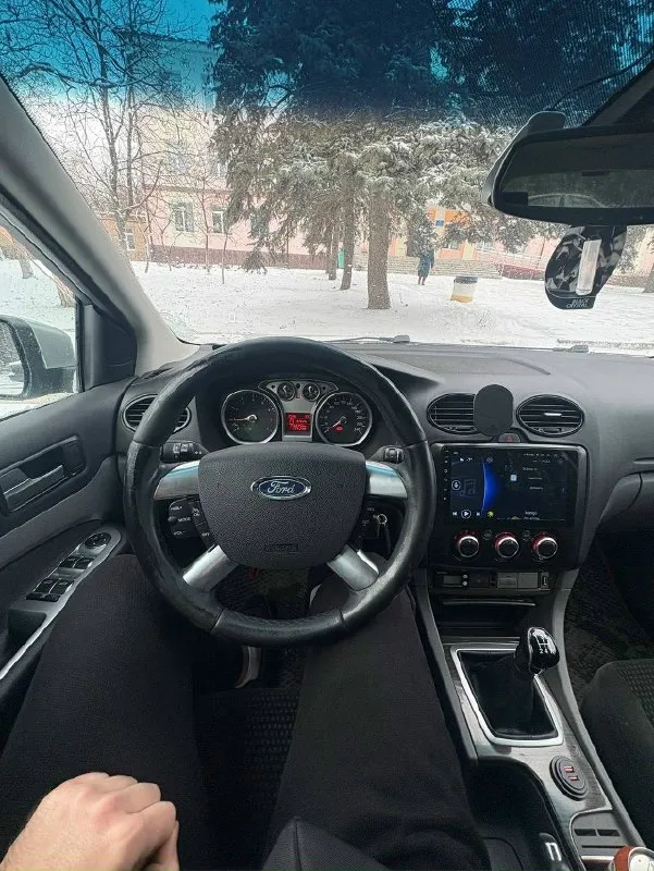 Продам ford focus 2 рестайлинг 2008г - я собственник двигатель 1.8 мкпп комплектация - установлена сигнализация starline управление с приложения, штатный доп. Отопитель салона, подогрев лобового стекла и заднего с боковыми зеркалами, омыватель передних фар и задней камеры, android мультимедиа с камерами 360, не плохая акустика, заводские шторки в задних дверях, охлаждения бардочка при использование кондиционера, круиз контроль и управление мультимедиа на руле. Полностью в шумоизоляции, так же была обработка кузова и всех плоскостей от корозии( чеки в наличии ) поменяно сцепление, ставил фирму luk, новая зимняя резина липучка проехал на ней около 10тыс вообщем живой, ухоженный автомобиль, любые проверки за ваш счет. Цена: 650т находится в г. Горловка +79494892082 +79912018165 лучше писать в телеграм
📞 Звоните: +7(949)4892082 - фотография - 6