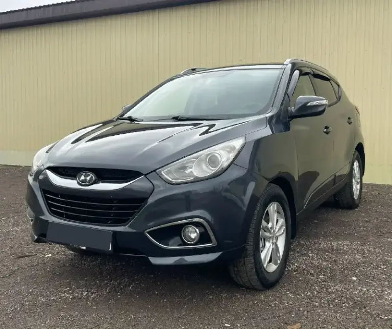 🚘Марка: hyundai ix35 ⚖️привод: полный 🚨двигатель: 2000 см³ (2.0) 🕹️кпп: механика ⛽️вид топлива: бензин 📅год выпуска: 2010 г. В 💴цена: 955.000₽ реальному клиенту торг!!! 🗺️пробег: 186.000км подтвержденный 📱номер телефона: +79495205833 по этому же номеру есть телеграмм!!! 📋по комплектации: эл. Регулировка зеркал эл. Стеклоподъемники 4 подогрев сидений передних и задних центральный замок управление на руле кожаный руль круиз-контроль климат-контроль сигнализация комплект 2 ключа🔑 автомобиль в идеальном состоянии вложений не требует никаких сел и поехал! Документы кристально чистые! Авто чист и готов к переоформлению сопровождение до конца сделки! Остальное по +79495205833 вадим по этому же номеру есть телеграмм!!! 📍•г. Донецк (днр)
📞 Звоните: +7(949)5205833 - фотография - 4
