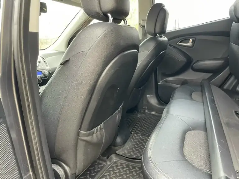 🚘Марка: hyundai ix35 ⚖️привод: полный 🚨двигатель: 2000 см³ (2.0) 🕹️кпп: механика ⛽️вид топлива: бензин 📅год выпуска: 2010 г. В 💴цена: 955.000₽ реальному клиенту торг!!! 🗺️пробег: 186.000км подтвержденный 📱номер телефона: +79495205833 по этому же номеру есть телеграмм!!! 📋по комплектации: эл. Регулировка зеркал эл. Стеклоподъемники 4 подогрев сидений передних и задних центральный замок управление на руле кожаный руль круиз-контроль климат-контроль сигнализация комплект 2 ключа🔑 автомобиль в идеальном состоянии вложений не требует никаких сел и поехал! Документы кристально чистые! Авто чист и готов к переоформлению сопровождение до конца сделки! Остальное по +79495205833 вадим по этому же номеру есть телеграмм!!! 📍•г. Донецк (днр)
📞 Звоните: +7(949)5205833 - фотография - 7
