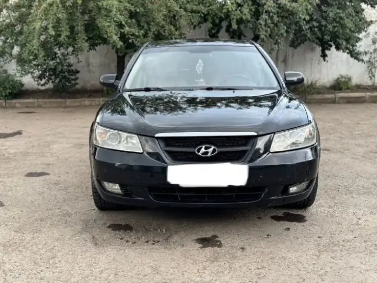 Продам hyundai nf 2005 год
Коробка автомат, без пинков
2,4 Не дымит, масло не ест
Пробег 325 тысяч
Резина зима
Цена 520000
+79495319880
Макеевка
📞 Звоните: +7(949)5319880 - фотография - 1