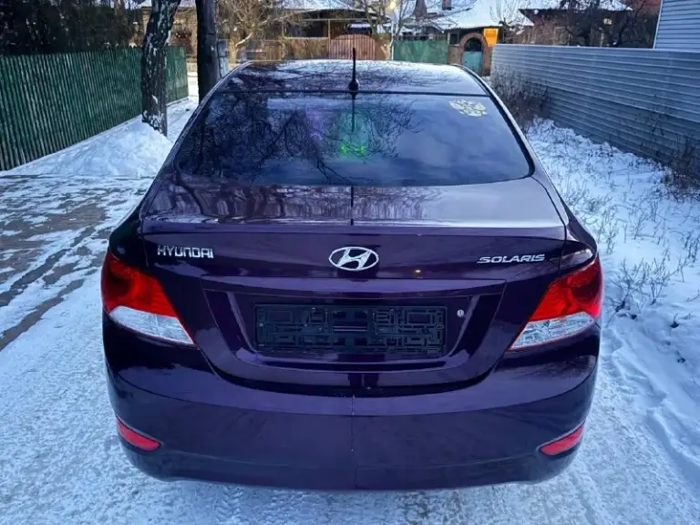 Hyundai solaris

Год выпуска: 2012
Двигатель: бензин 1.6
Пробег: 175 тысяч
Коробка: механика 5-ст
Полный электропакет
Электро зеркала
Электро стеклоподъемники
Обогрев лобового-заднего стекла
Обогрев зеркал
Подогрев сидений в 2-х режимах
Кондиционер рабочий
Магнитола пролог
Сигнализация с автозапуском
2 Комплекта ключей с пультами

Машина в прекрасном состоянии мотор работает как часы, коробка щелкает отлично не хрустит и не выбивает, ходовая на твердую 5-ку, кузов и днище без ржавчин дыр и коррозий, салон не затерт и не порван все кнопки работают всё функционирует, печка в машине ташкент зимой на холодную 5-10 минут и в машине жара, кондиционер рабочий холодит как в антарктиде, фары led, комплект резины зима+лето michelin вместе с резиной отдам новые оригинальные колпаки, на машине езжу каждый день, готов на любые проверки на вашем сто и за ваш счет, документы в полном порядке!
Продажа в связи с покупкой нового семейного автомобиля!!!
Цена 785.000р торг реальным людям!
+79495205833 Саша - фотография - 3