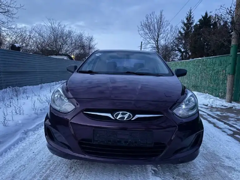 Hyundai solaris

Год выпуска: 2012
Двигатель: бензин 1.6
Пробег: 175 тысяч
Коробка: механика 5-ст
Полный электропакет
Электро зеркала
Электро стеклоподъемники
Обогрев лобового-заднего стекла
Обогрев зеркал
Подогрев сидений в 2-х режимах
Кондиционер рабочий
Магнитола пролог
Сигнализация с автозапуском
2 Комплекта ключей с пультами

Машина в прекрасном состоянии мотор работает как часы, коробка щелкает отлично не хрустит и не выбивает, ходовая на твердую 5-ку, кузов и днище без ржавчин дыр и коррозий, салон не затерт и не порван все кнопки работают всё функционирует, печка в машине ташкент зимой на холодную 5-10 минут и в машине жара, кондиционер рабочий холодит как в антарктиде, фары led, комплект резины зима+лето michelin вместе с резиной отдам новые оригинальные колпаки, на машине езжу каждый день, готов на любые проверки на вашем сто и за ваш счет, документы в полном порядке!
Продажа в связи с покупкой нового семейного автомобиля!!!
Цена 785.000р торг реальным людям!
+79495205833 Саша - фотография - 6