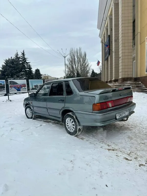 Продам ваз 2115 год 2007 мотор 1.6 пробег 170т мотор коробка на отлично подвеска не стучит не гремит по электричеству работает все что должно работать печка как в бане много чего нового кузов в прекрасном состоянии дно пороги целые стаканы лонжы целые чистый ухоженный салон не плохая музыка по докам чистая любое переоформление остальные вопросы по телефону г макеевка цена 205 тр торг у капота звоните пишите в любое время мой номер для связи +79490517995 если не дозвонились пишите на телеграмм на этом же номере
📞 Звоните: +7(949)0517995 - фотография - 5