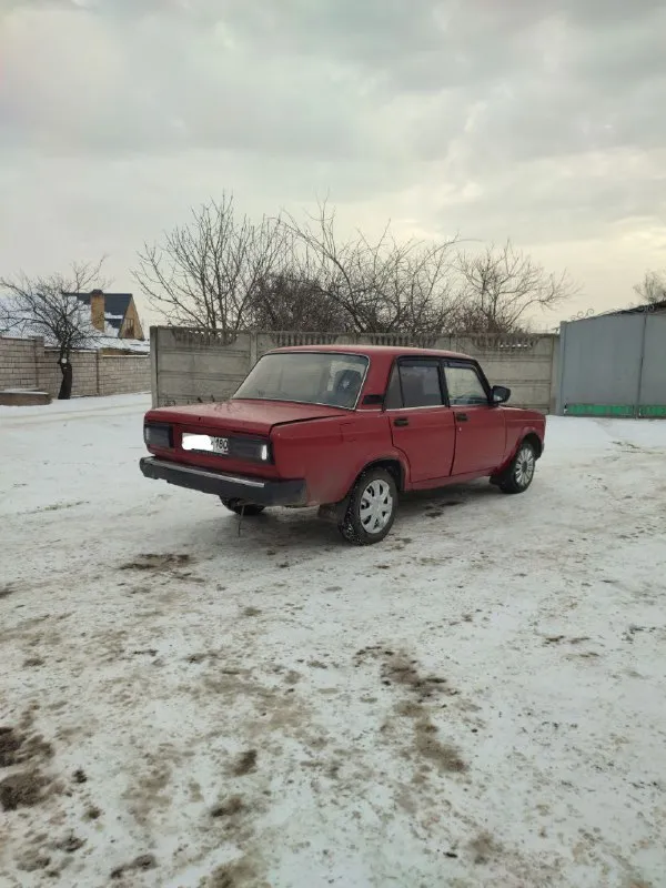🚘 Марка и модель: ваз 2107
📏 Пробег: 233
📆 Год: 96
📝 Кпп:
⚙️ Описание: доброго времени суток в продаже ваз 2107 97 года выпуска авто в достойном состоянии, сварки покраски не требует, двигатель 1.5 не троит не дымит, коробка 4 ступка не выбивает не хрустит, ходовая на 4+, кажный день на ходу, электрика полностью исправна, установлены евро стопы, ксенон, зимняя резина, новый тосол, ухоженный салон, документы в порядке постоянный 180 учёт, цена 110 т. Р торг, звонить по номеру +79494041174.
💰 Цена: 110
🌍 Город:
📞 Телефон: +79494041174
🙋 Нажмите, чтобы связаться с продавцом в тг
🛞 Запчасти, шины, диски, авторазборки
🅿️ Авторынок донбасса
📞 Звоните: +7(949)4041174 - фотография - 4