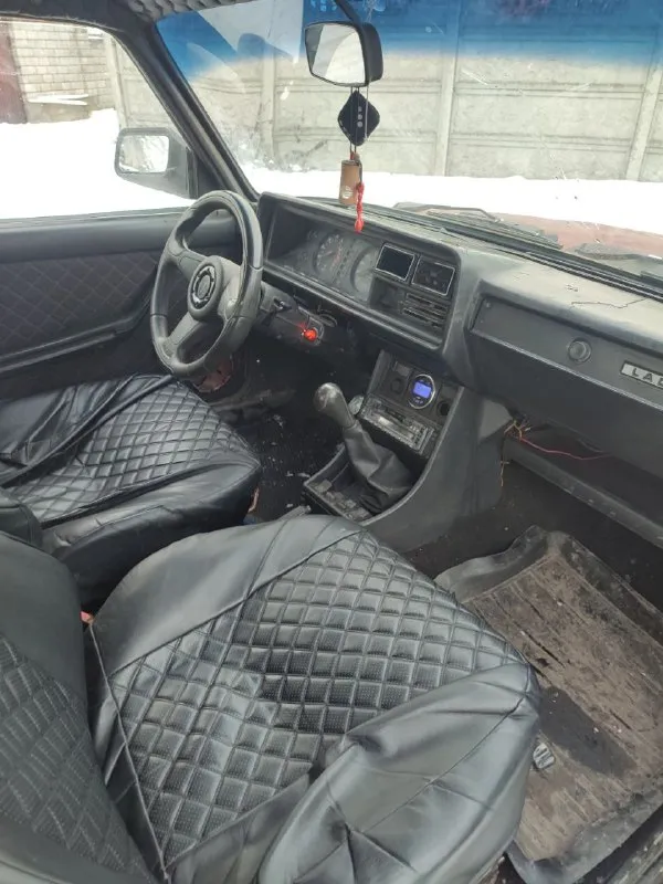 🚘 Марка и модель: ваз 2107
📏 Пробег: 233
📆 Год: 96
📝 Кпп:
⚙️ Описание: доброго времени суток в продаже ваз 2107 97 года выпуска авто в достойном состоянии, сварки покраски не требует, двигатель 1.5 не троит не дымит, коробка 4 ступка не выбивает не хрустит, ходовая на 4+, кажный день на ходу, электрика полностью исправна, установлены евро стопы, ксенон, зимняя резина, новый тосол, ухоженный салон, документы в порядке постоянный 180 учёт, цена 110 т. Р торг, звонить по номеру +79494041174.
💰 Цена: 110
🌍 Город:
📞 Телефон: +79494041174
🙋 Нажмите, чтобы связаться с продавцом в тг
🛞 Запчасти, шины, диски, авторазборки
🅿️ Авторынок донбасса
📞 Звоните: +7(949)4041174 - фотография - 7