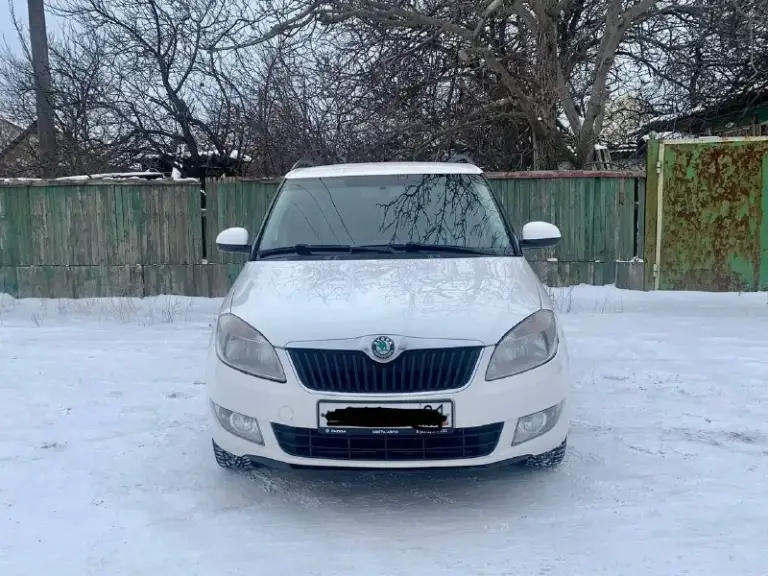 Здравствуйте продам
Skoda fabia 2011 г
Двигатель 1.4 в отличном состоянии масло не берет.
Не троит не дымит. По ходовой части вопросов нет. Резина новая шиповка. По кузову нареканий нет, с документами полный порядок
Любое переоформление.
Кондер заправлен холодит четко. Abs, esp, передние стеклоподъемники, штатная мультимедиа, подогревы зеркал передних сидений, остекление все заводское. 570000 т. Р торг у капота.
Остальные вопросы по телефону
+7949-426-74-93
+7905-496-06-38(Телеграмм)
Осмотр г. Харцызск
Всем добра ✌️ - фотография - 2