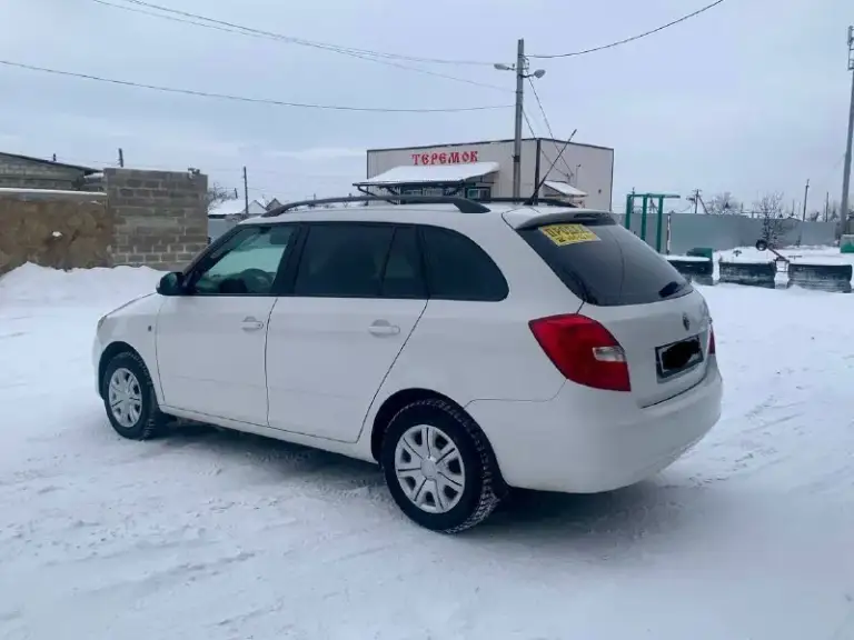 Здравствуйте продам
Skoda fabia 2011 г
Двигатель 1.4 в отличном состоянии масло не берет.
Не троит не дымит. По ходовой части вопросов нет. Резина новая шиповка. По кузову нареканий нет, с документами полный порядок
Любое переоформление.
Кондер заправлен холодит четко. Abs, esp, передние стеклоподъемники, штатная мультимедиа, подогревы зеркал передних сидений, остекление все заводское. 570000 т. Р торг у капота.
Остальные вопросы по телефону
+7949-426-74-93
+7905-496-06-38(Телеграмм)
Осмотр г. Харцызск
Всем добра ✌️ - фотография - 6
