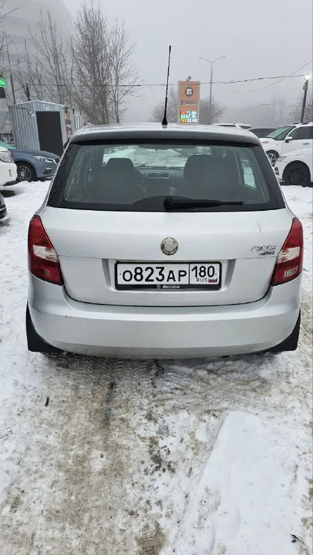 Skoda fabia
Год выпуска: 2007
Тип кпп: механическая
Объем двигателя: 1.4 литра
Тип топлива: бензин
Пробег: 211 000 км
Цена:💥 420 000 рубли 💥
Дополнительная информация:
Родной пробег
Без дтп
Родной окрас
1 Хозяин с момента покупки у официала
Бортовой компьютер
Кондиционер
Заводской ксенон
В хорошем техническом состоянии
Кузов без гнили

📞 🇷🇺 +7 949 509 3428
+7 949 839 2499 - фотография - 4