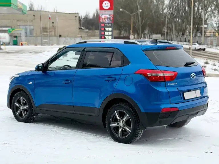 Hyundai creta 2018
Машина в идеальнейшем состоянии вложений не требует от слова совсем
Мотор 1.6 бензин тихий и экономичный, работает как часы
Коробка автомат, переключает плавно без пинков и рывков
Кузов без окрасов, сколов и ржавчины !!!
Ходовая часть без нареканий не стучит и не гремит.
Салон ухожен, не прокурен
Родной пробег 150 тысяч км.
Зеленейшая автотека !!!
Богатая комплектация
Датчик света и дождя, электро регулировка зеркал, полный электро пакет, кожаный мультируль, круиз контроль, климат контроль, подогрев сидений и руля, мультимедиа с блютуз
Цена-1.665.000 торг-обмен
+79496358178 - фотография - 4