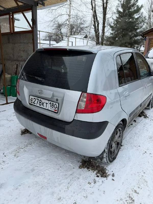 Hyundai getz 2006г. В 1.6
Коробка автомат!
Пробег: 196.000км
Едет отлично, по ходовой мячик.
На отличной зимней резине, на литье
Расход 6-7л
Комплектация: эл стеклопольемники всех стёкол,   подогрев сидений, кондиционер,   эл. Зеркала
По документам все чисто.
Цена 450.000₽
+79497182722
📞 Звоните: +7(949)7182722 - фотография - 5