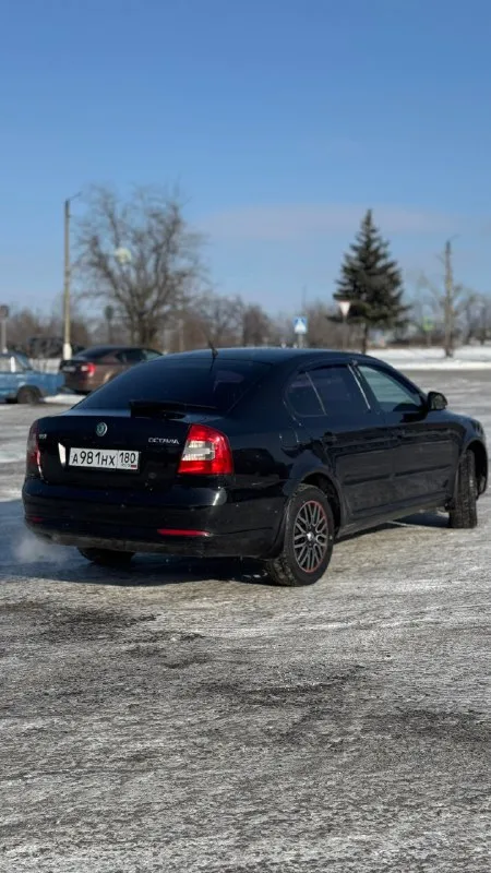 Продам skoda octavia a5 2011 1.8 tsi
Пробег 264.000
Цена 850.000₽🚀
Автомобиль в хорошем состоянии для своих лет, кузов живой, гнили и ржавчины нет.
Пару косметических окрасов, в остальном весь в родной краске.
В плане техники без нареканий, двигатель в порядке, масло только поменял, цепь менялась не давно.
История обслуживания, заказ наряды на ремонты прилагаются.
Салон чистый и ухоженный
По электрике без вопросов, все что нужно работает.
Новая зимняя резина, летняя в комплекте.
Юридически чистая, я владелец по документам.
2 Комплекта ключей, книжка шкода.
Приезжайте смотрите!
Цена 850.000₽ торг будет реальному покупателю!
Торез
+79493798007
🛞 Запчасти, шины, диски, авторазборки
🅿️ Авторынок донбасса

📞 Звоните: +7(949)3798007 - фотография - 5